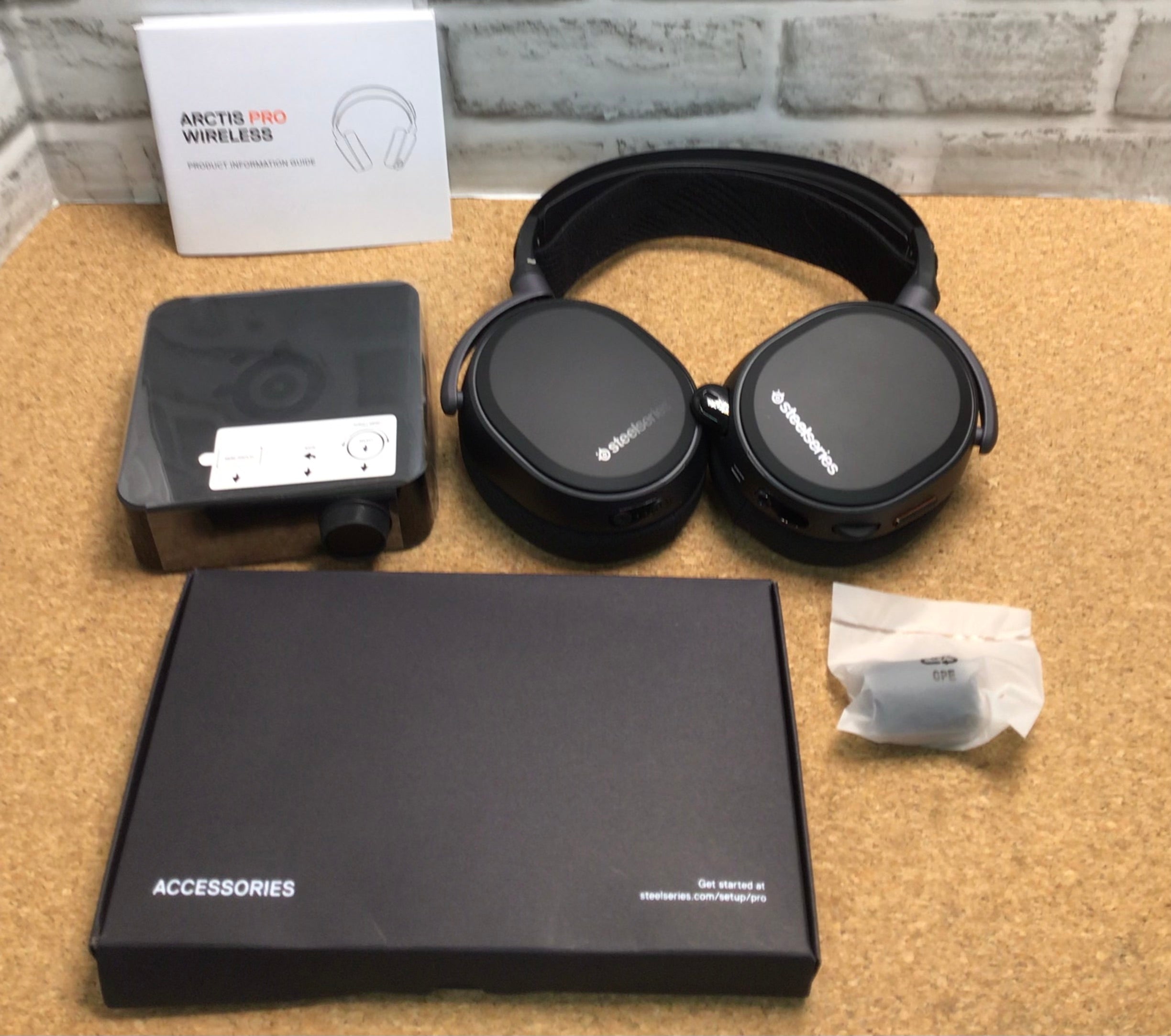 SteelSeries Arctis Pro Wireless Gaming Headset - **Tested ** (7876301193454)